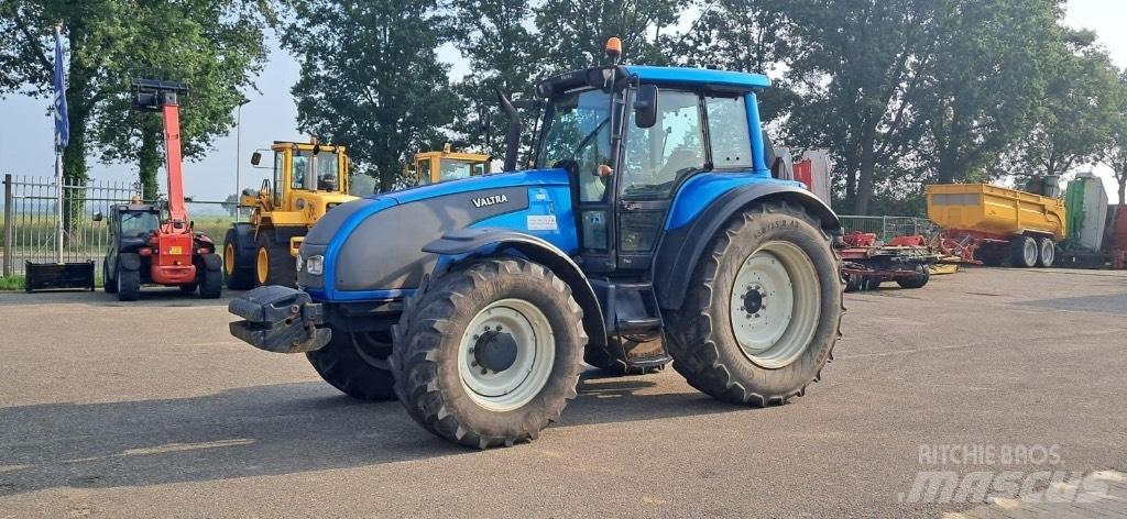 Valtra T160 Traktori
