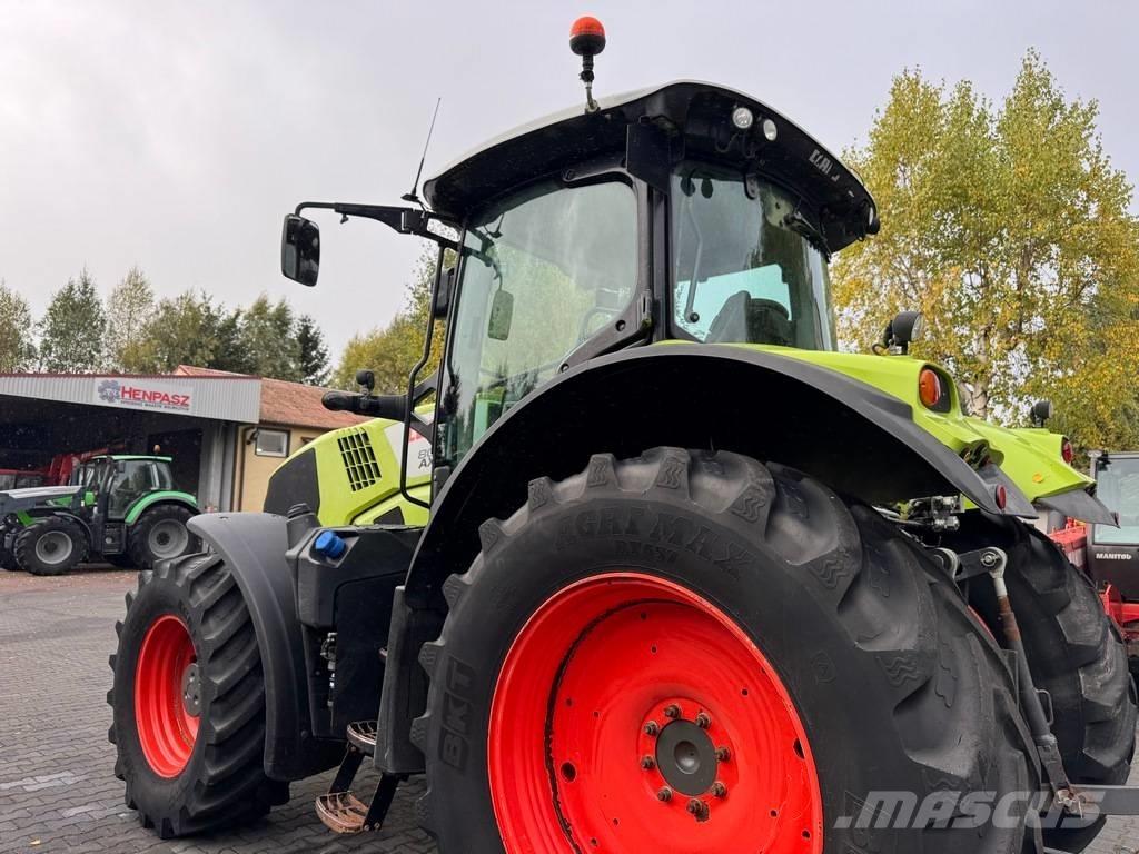 CLAAS AXION 800 CIS Traktori