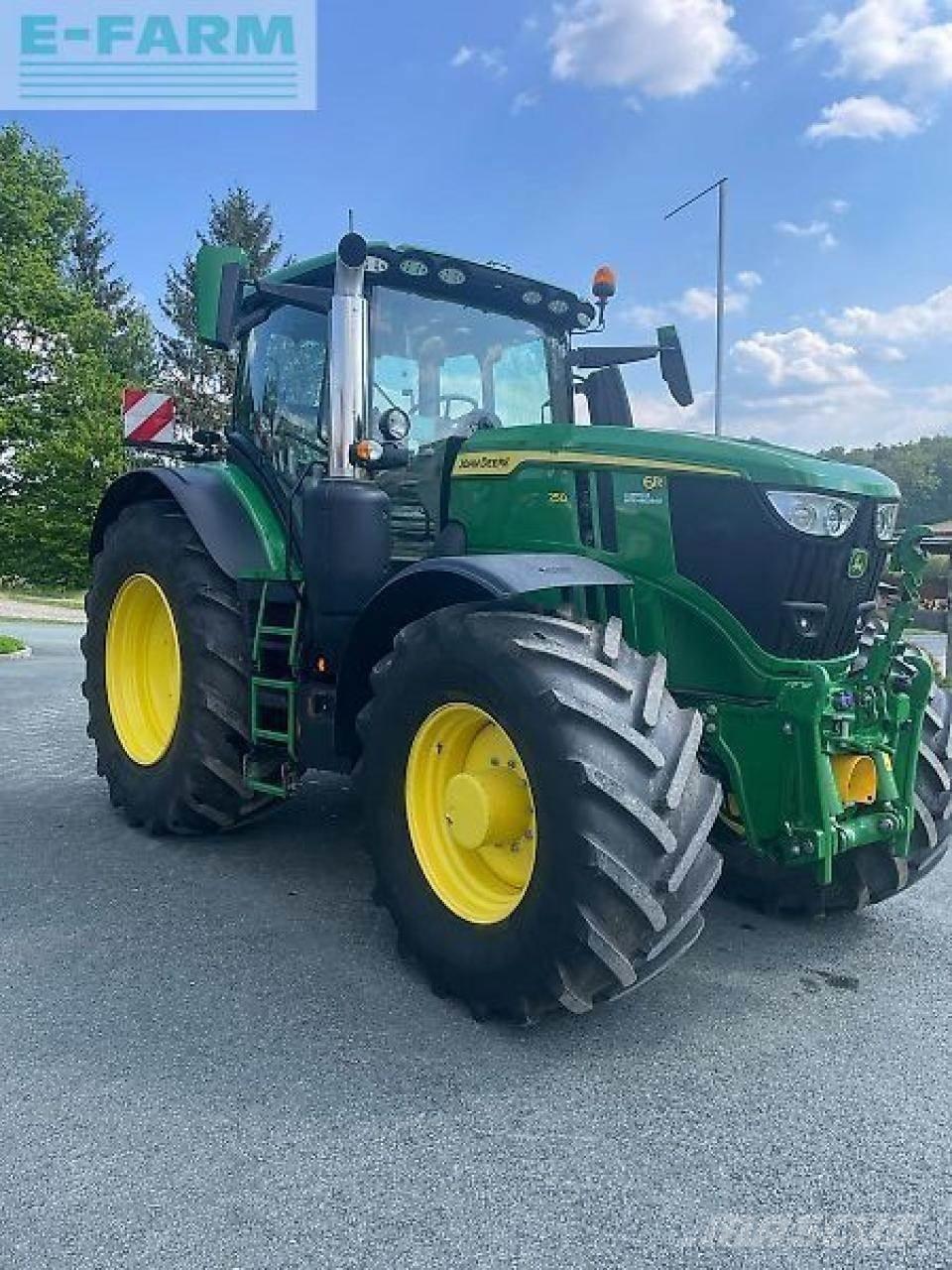 John Deere 6r250 Traktori