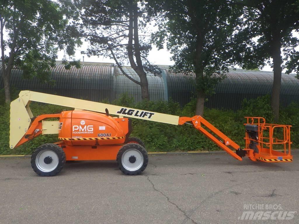 JLG 600AJ Zglobne podizne platforme