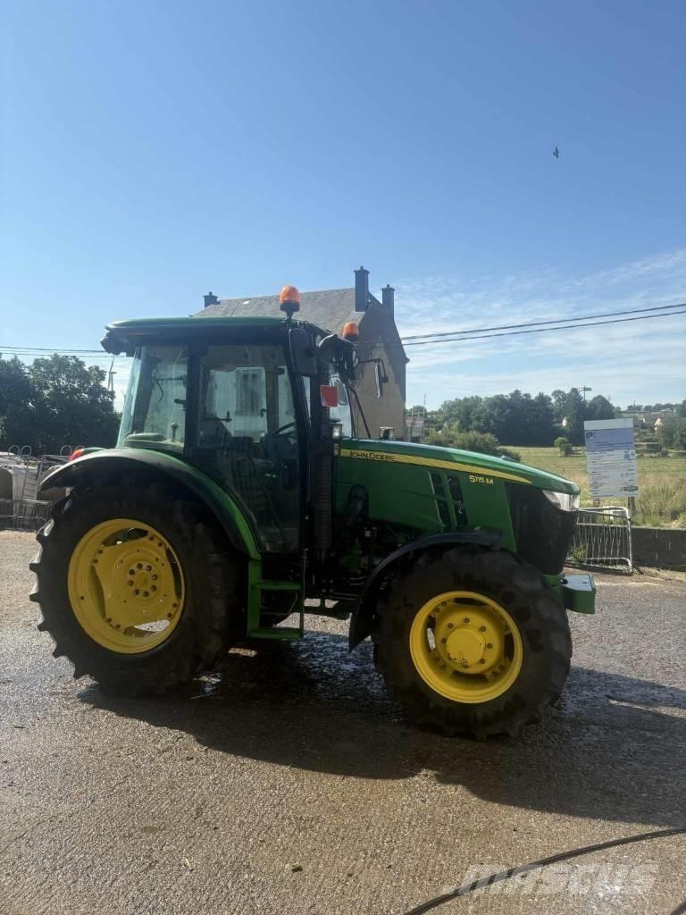 John Deere 5115M Traktori