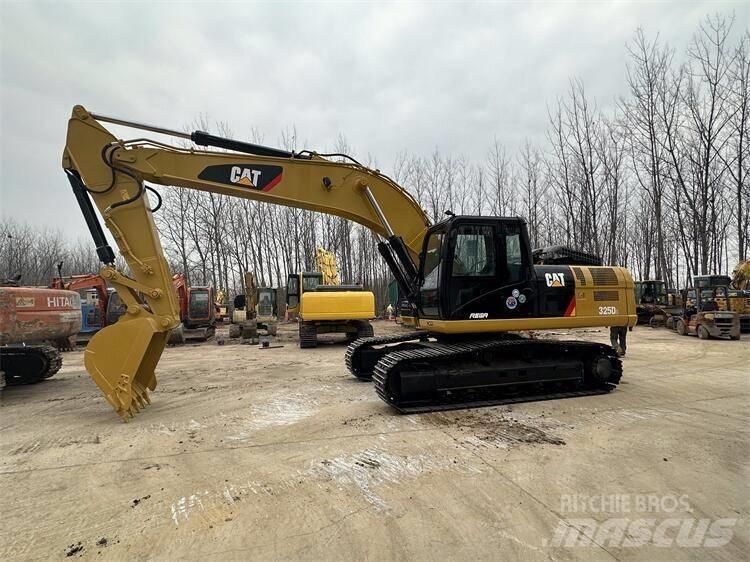 CAT 325D2 Bageri guseničari