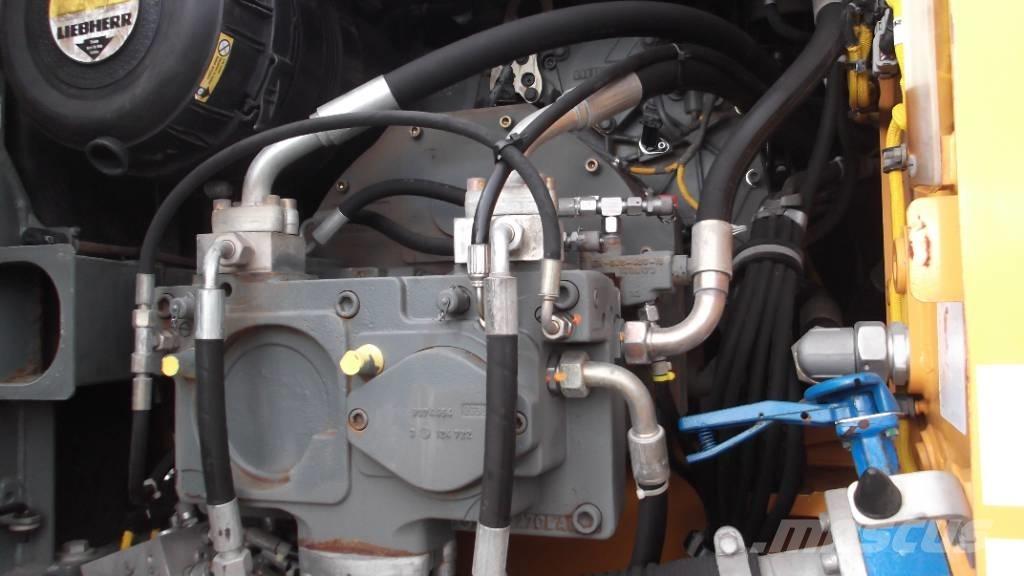 Liebherr R 906 LC Bageri guseničari