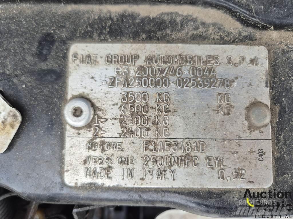 Fiat Ducato Sanduk kombiji