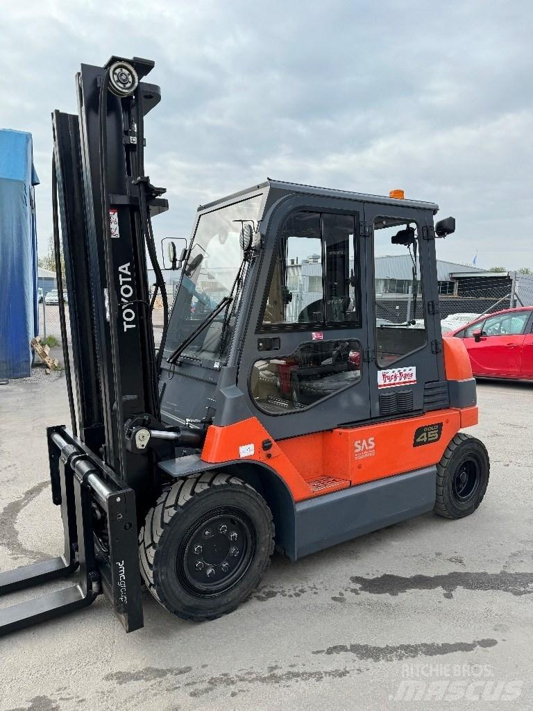 Toyota 7FBMF45 Električni viljuškari