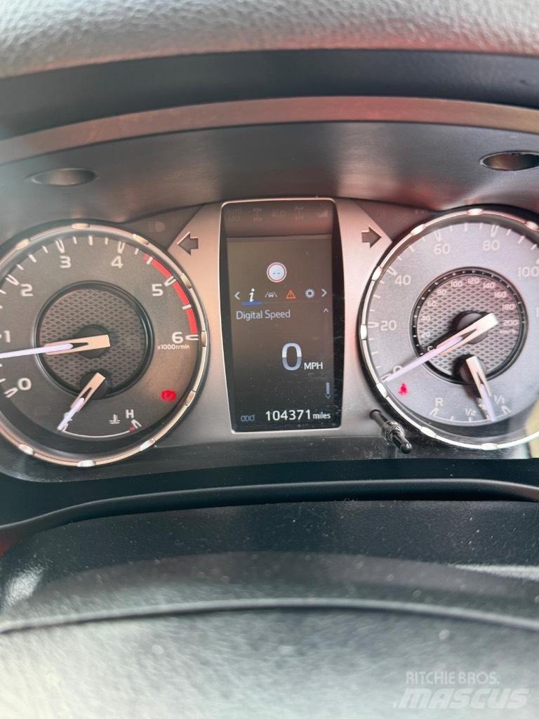 Toyota Hilux Active Pik up kamioni