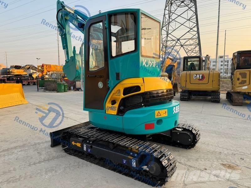 Kubota U 25 Mini bageri < 7t