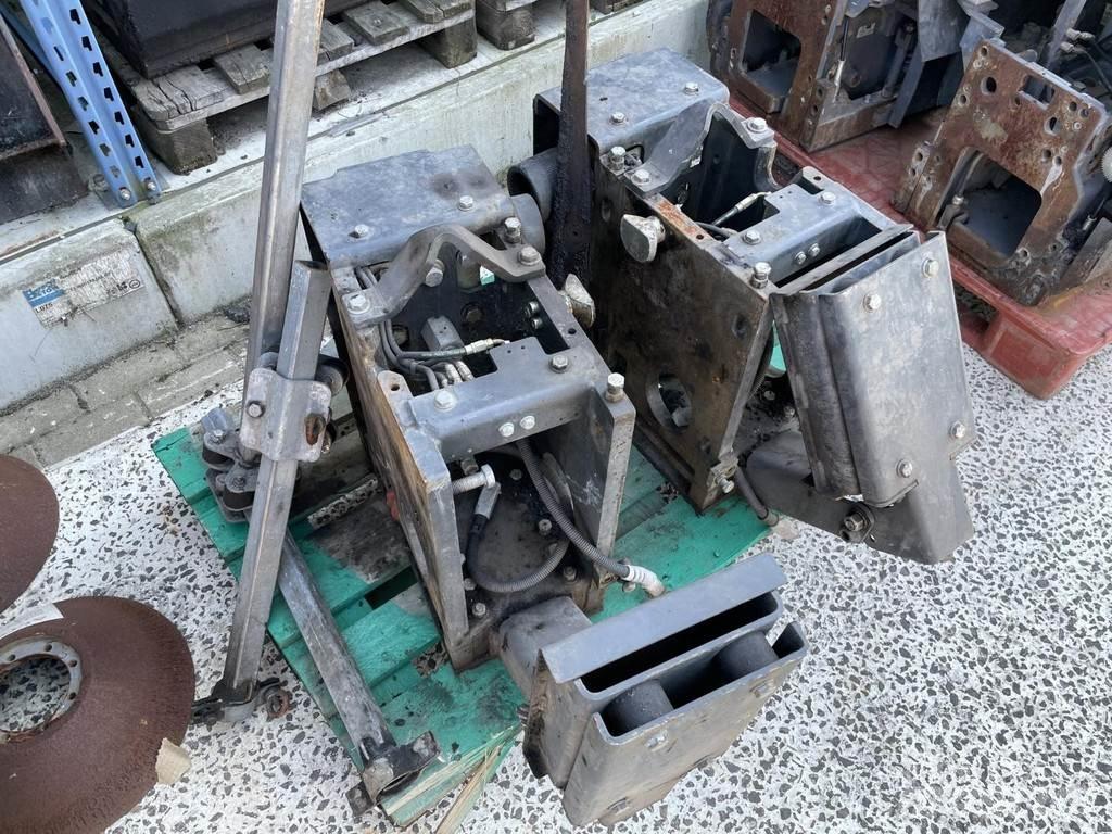 Bomag BF 700 C-2 Asfaltni finišeri