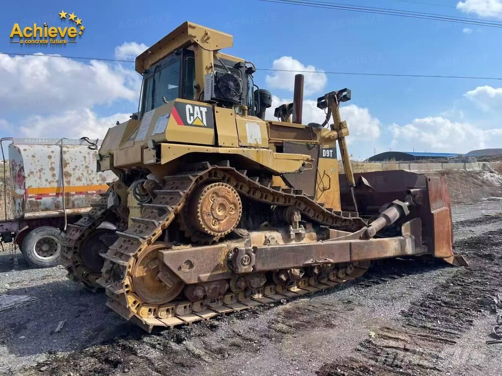 CAT D 9 T Buldožeri guseničari