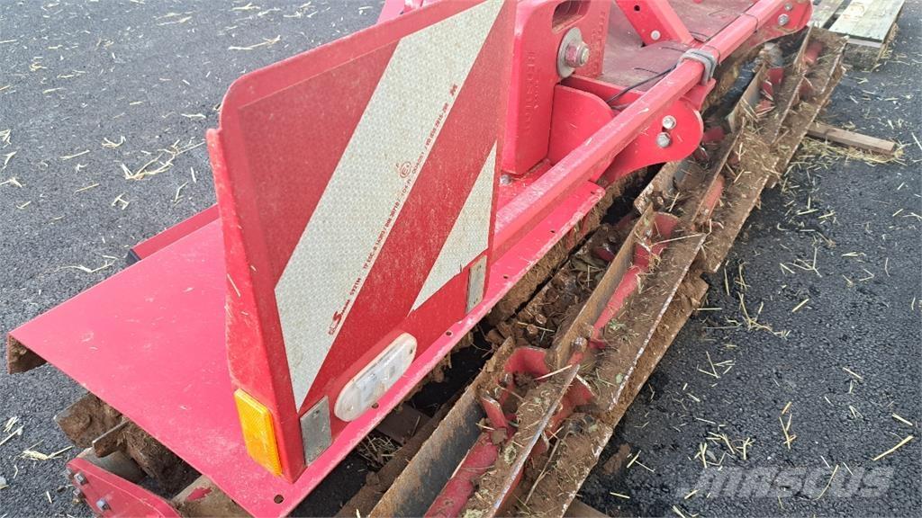 Horsch CULTRO 3 TC Ostale poljoprivredne mašine