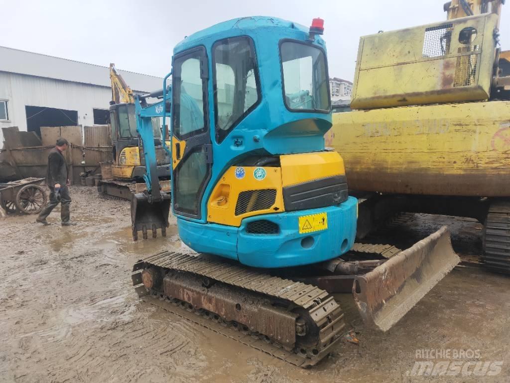 Kubota KX135 Bageri guseničari