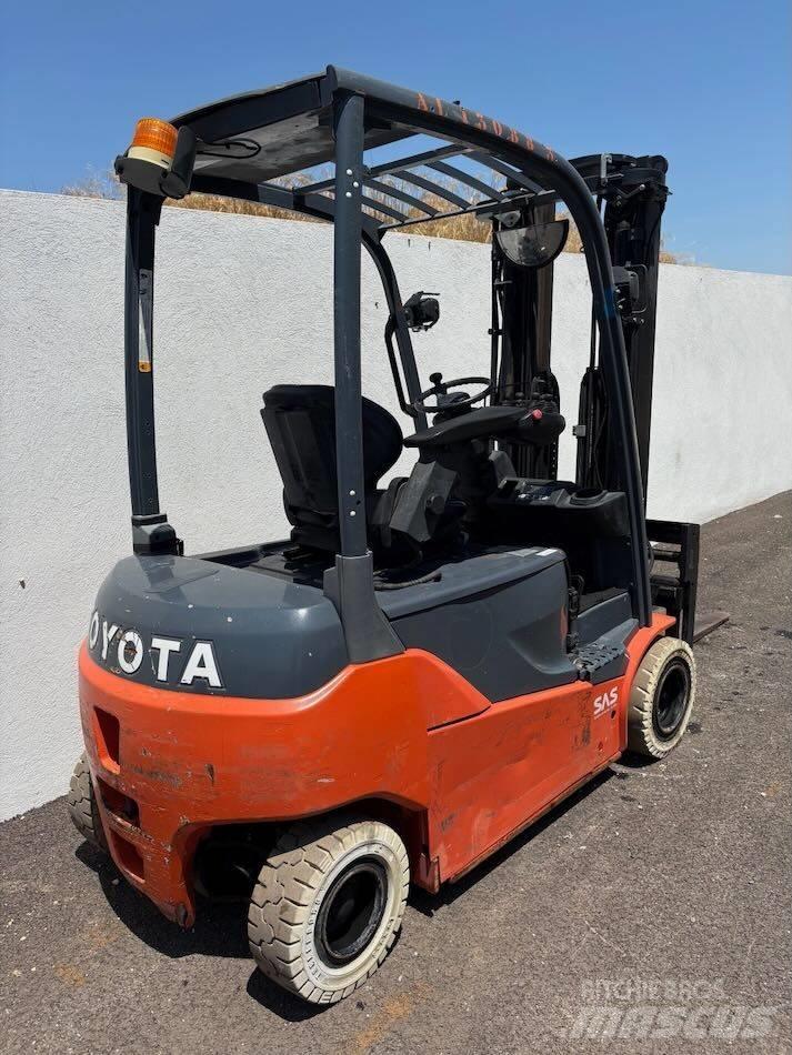 Toyota 8 FBMT 16 Električni viljuškari