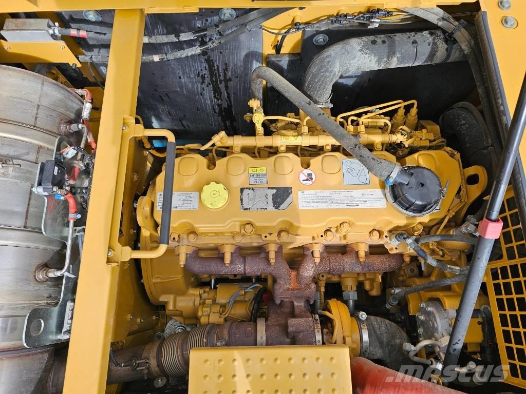 CAT 336 Next Gen Bageri guseničari