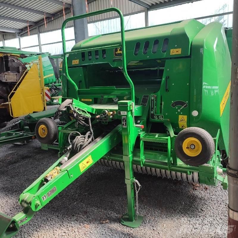 John Deere F441M Prese/balirke za rolo bale