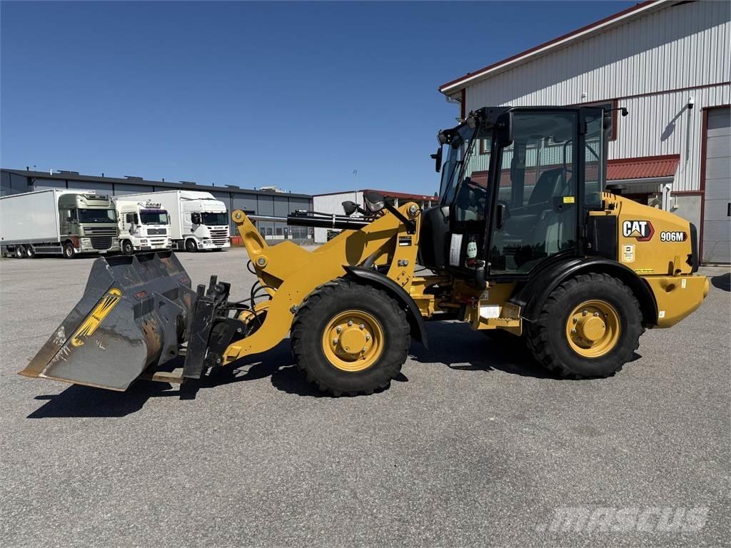 CAT 906M Utovarivači na točkove