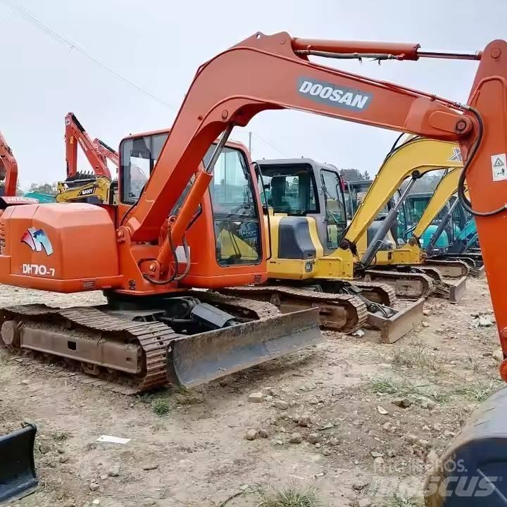 Doosan DH 70-7 Bageri guseničari