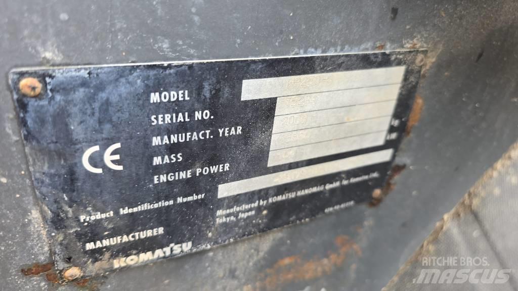 Komatsu WA 250 Utovarivači na točkove