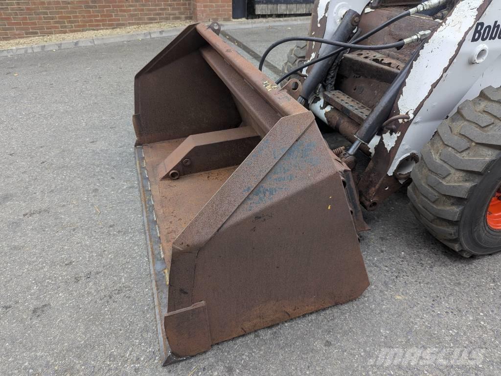 Bobcat TIPTOE BUCKET Kašike / Korpe