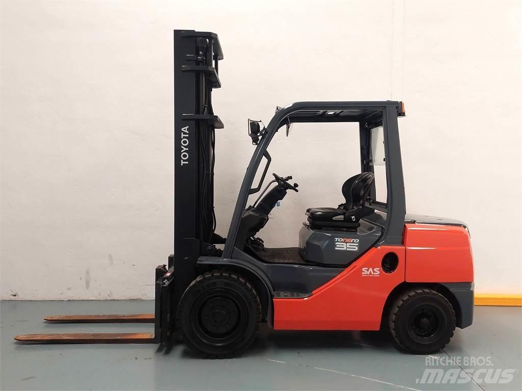 Toyota 52 8FDJF35 Dizelski viljuškari