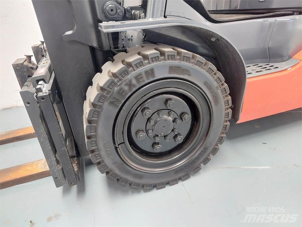Toyota 52 8FDJF35 Dizelski viljuškari