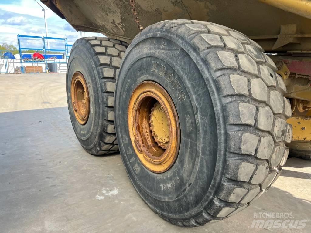 CAT 740 Zglobni damperi