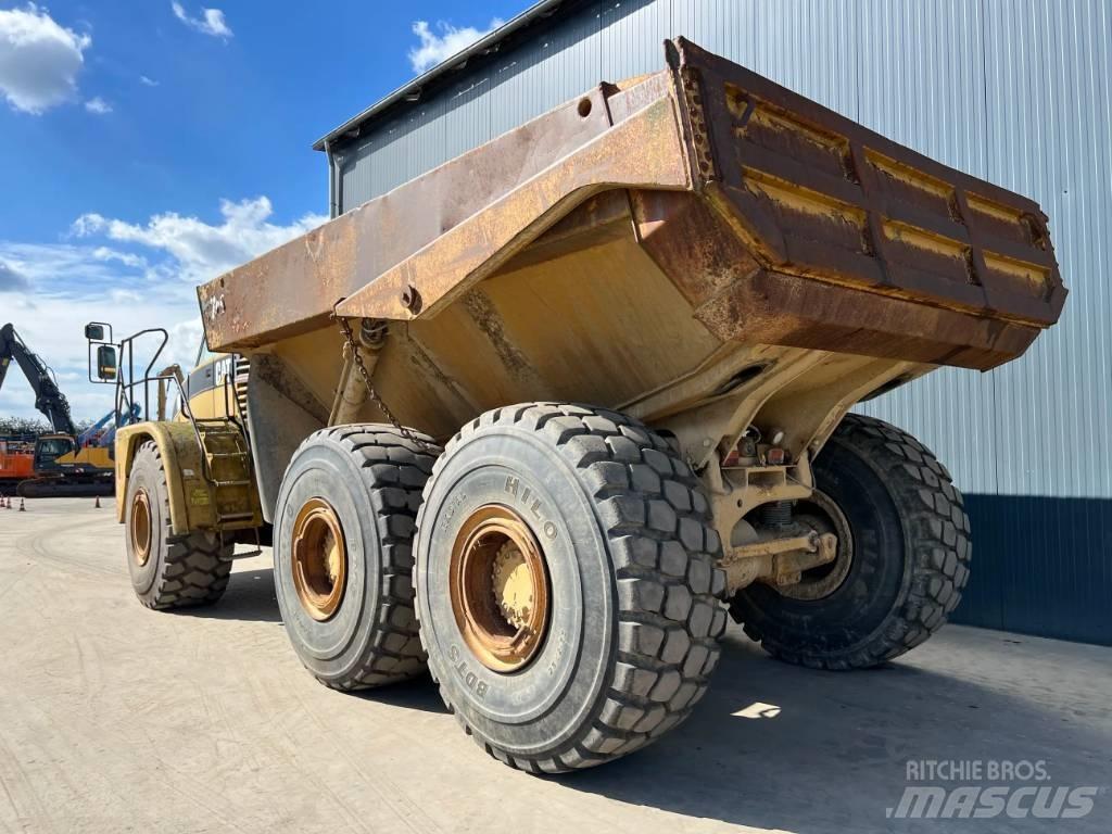 CAT 740 Zglobni damperi