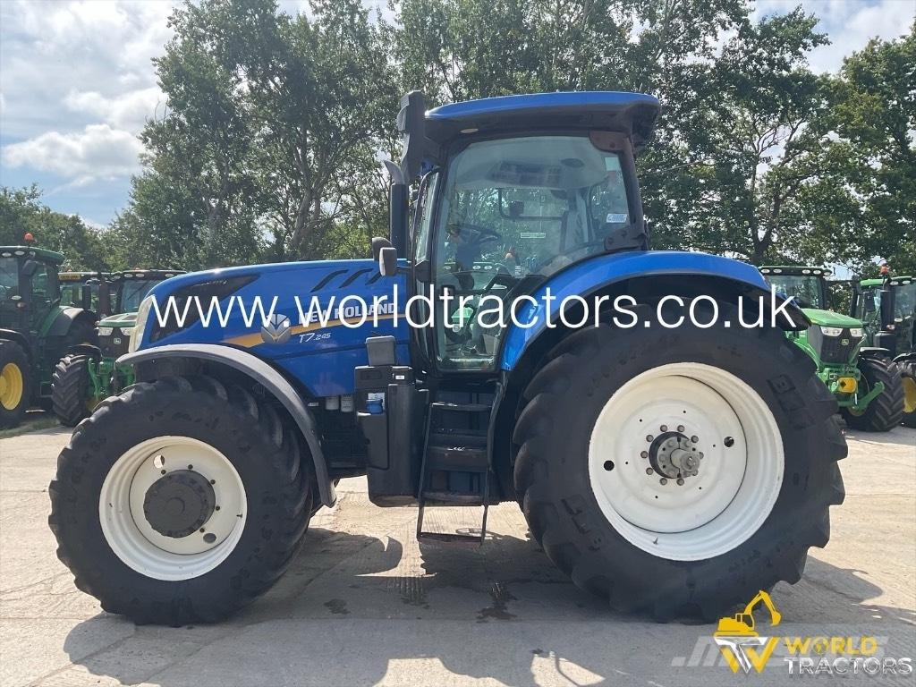 New Holland T 7.245 Traktori