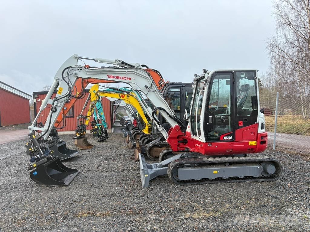 Takeuchi TB260 Mini bageri < 7t