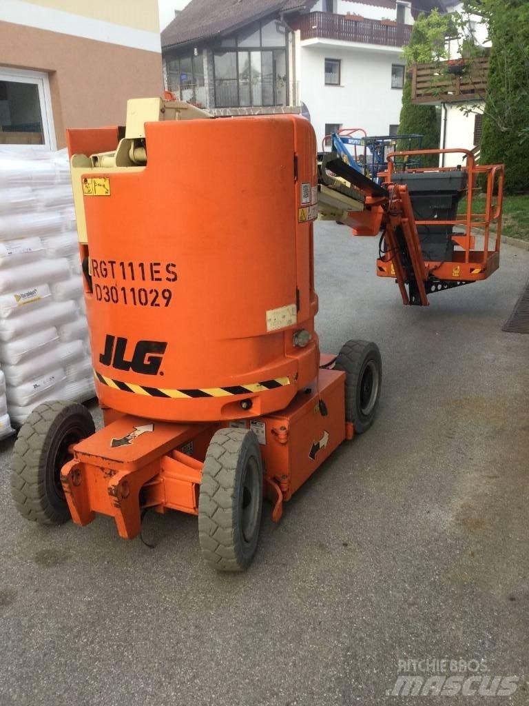 JLG E 300 AJP Zglobne podizne platforme