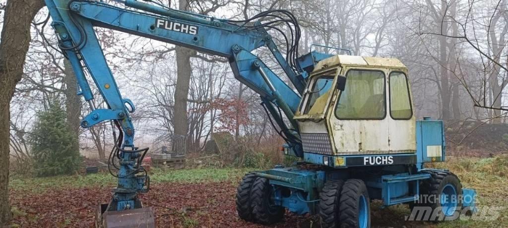 Fuchs F 712 Bageri točkaši