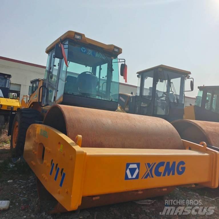XCMG XS 263 J Valjci sa jednim bubnjem