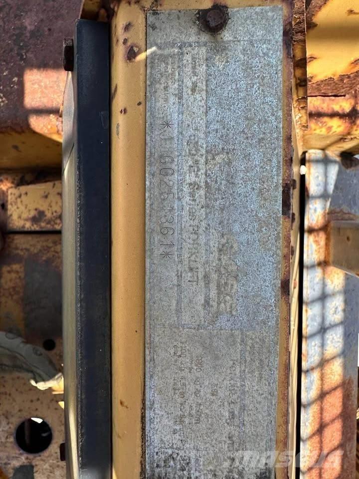 CASE 586E Viljuškari - ostalo