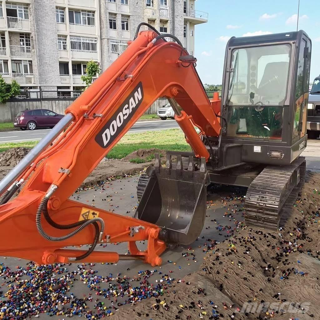 Doosan DH 60 Mini bageri < 7t