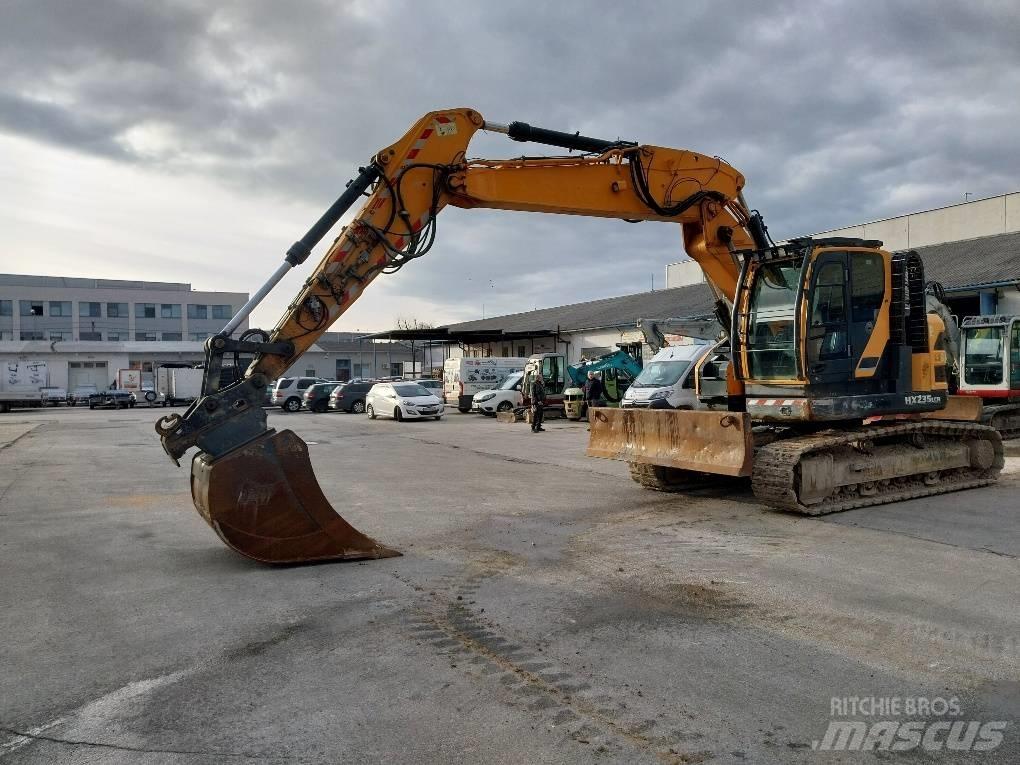 Hyundai HX 235 LCR Bageri guseničari