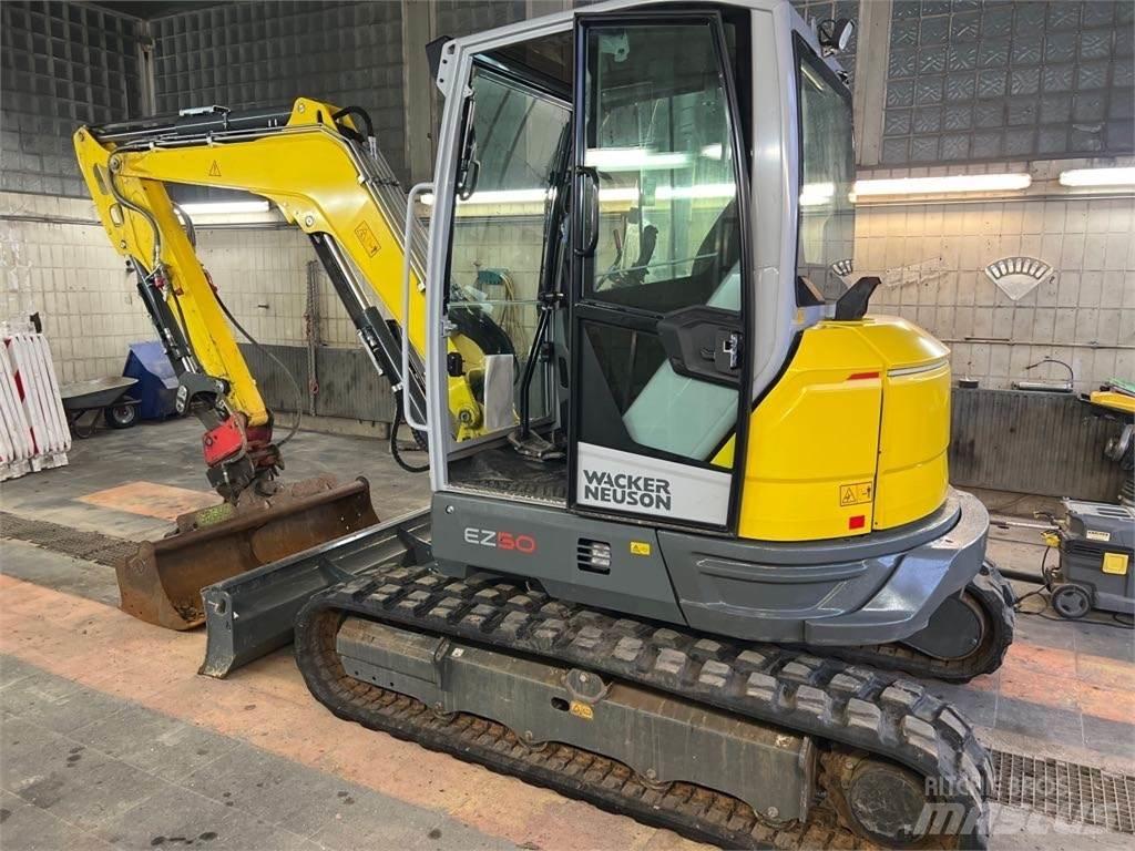 Wacker Neuson EZ50 Bageri guseničari