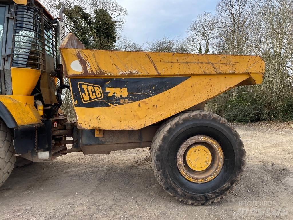 JCB 714 Zglobni damperi