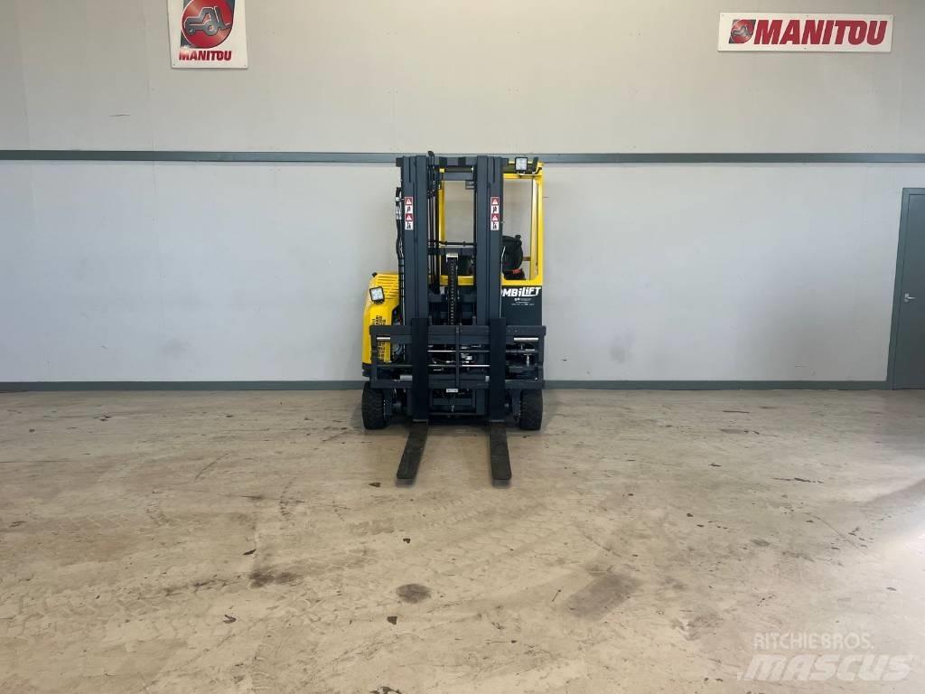 Combilift CB 3000 Dizelski viljuškari