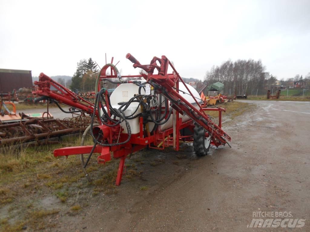 Lindus SPRUTA 2400L Vučene prskalice