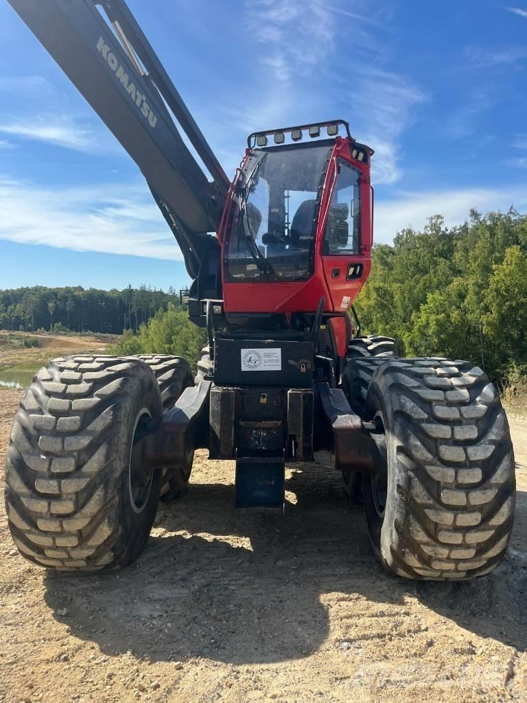 Komatsu 951 Harversteri