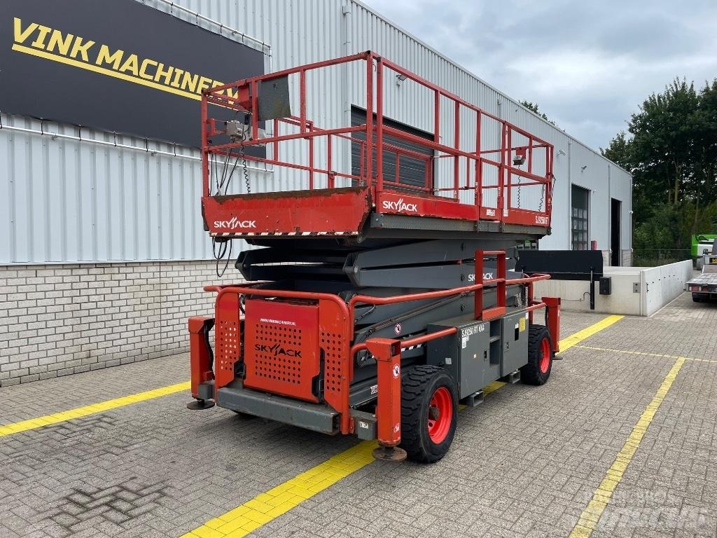 SkyJack SJ 9250 RT Makazaste platforme