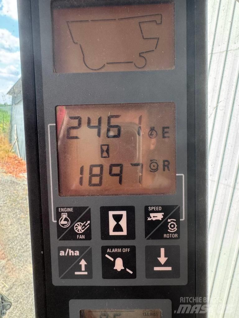 Case IH 2366 E Kombajni