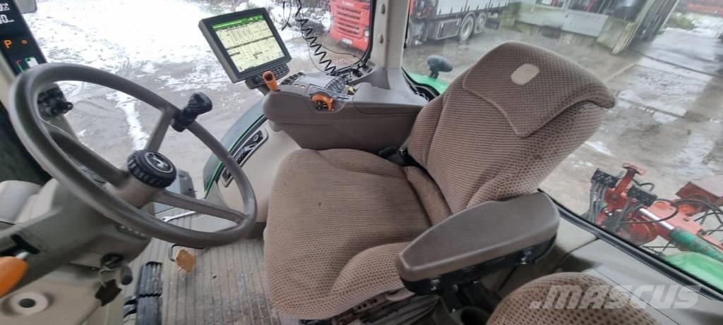 John Deere 8345R Traktori