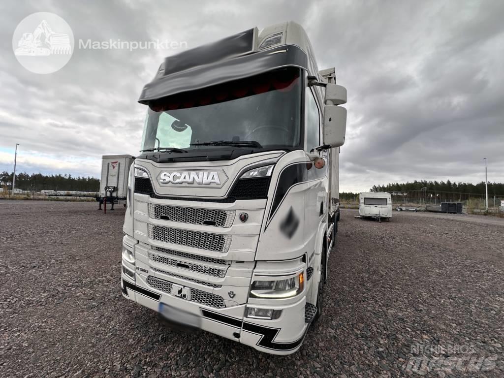 Scania R 580 Kontejnerski kamioni