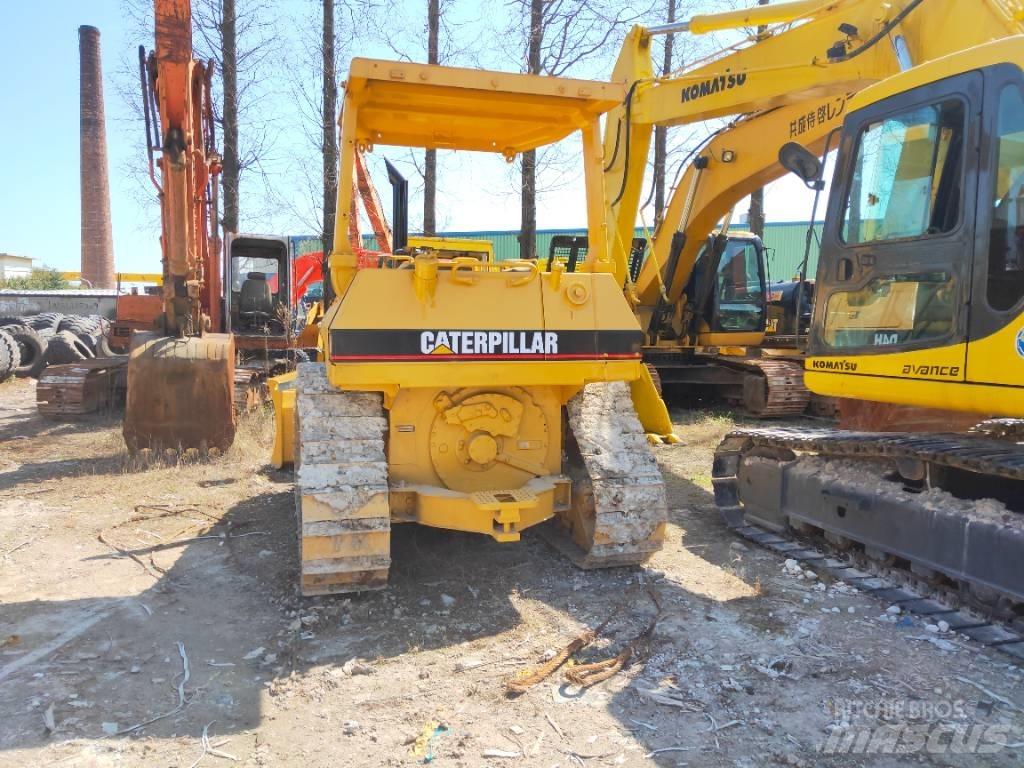 CAT D 4 H Buldožeri guseničari