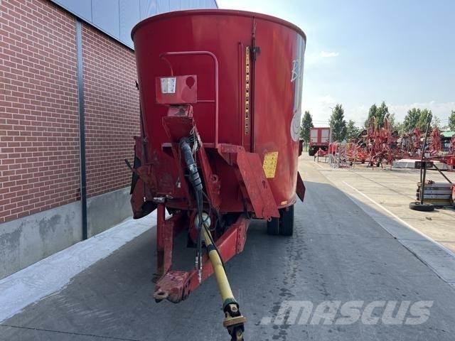 Peecon 26M³ Mešaona stočne hrane