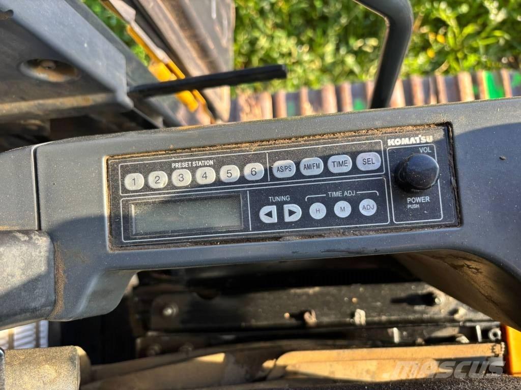 Komatsu PC 210 LC-8 Bageri guseničari