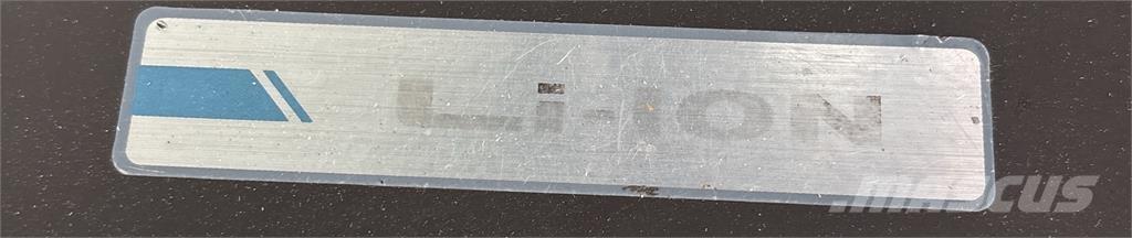 Atlet PSP160 Samopogonski ručni viljuškari