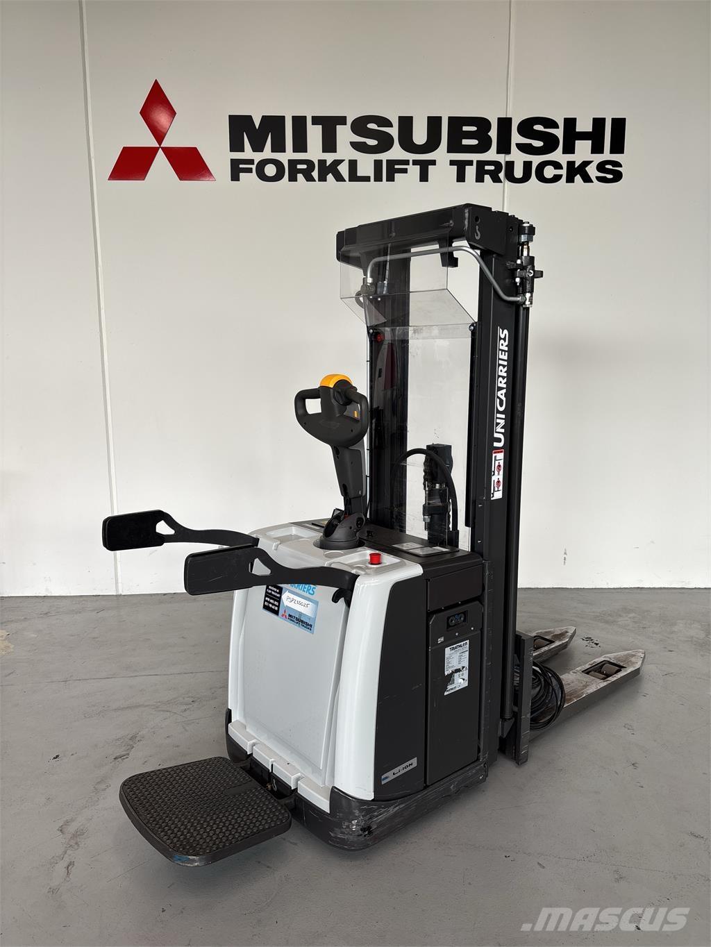 Atlet PSP160 Samopogonski ručni viljuškari