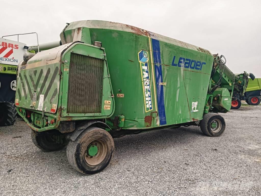 Faresin LEADER 2600 Mešaona stočne hrane