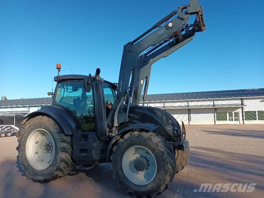 Valtra T174E Versu Traktori